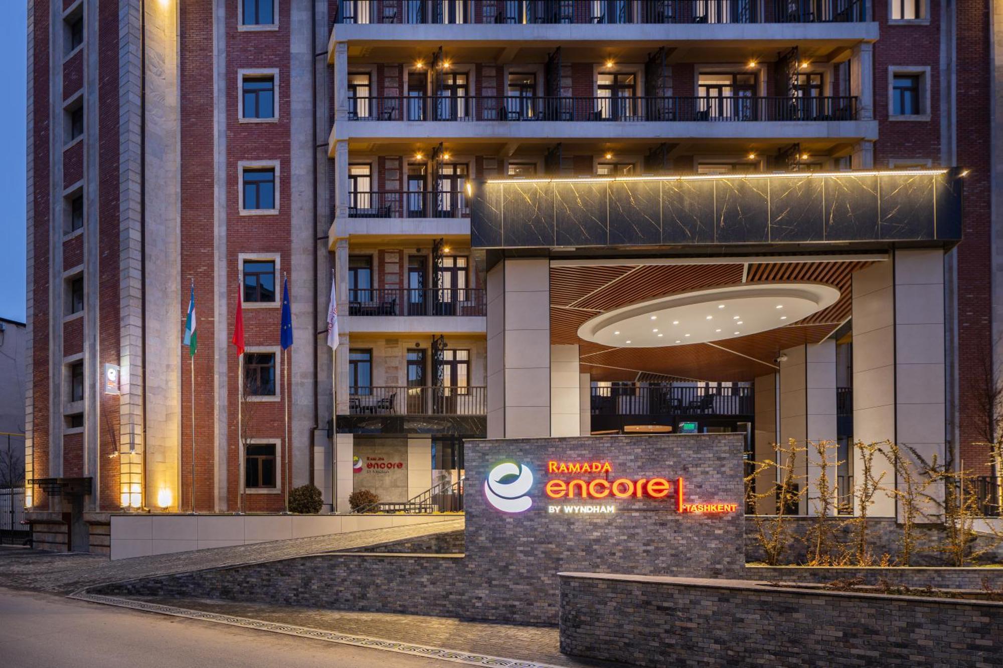 Ramada Encore By Wyndham Taschkent Exterior foto